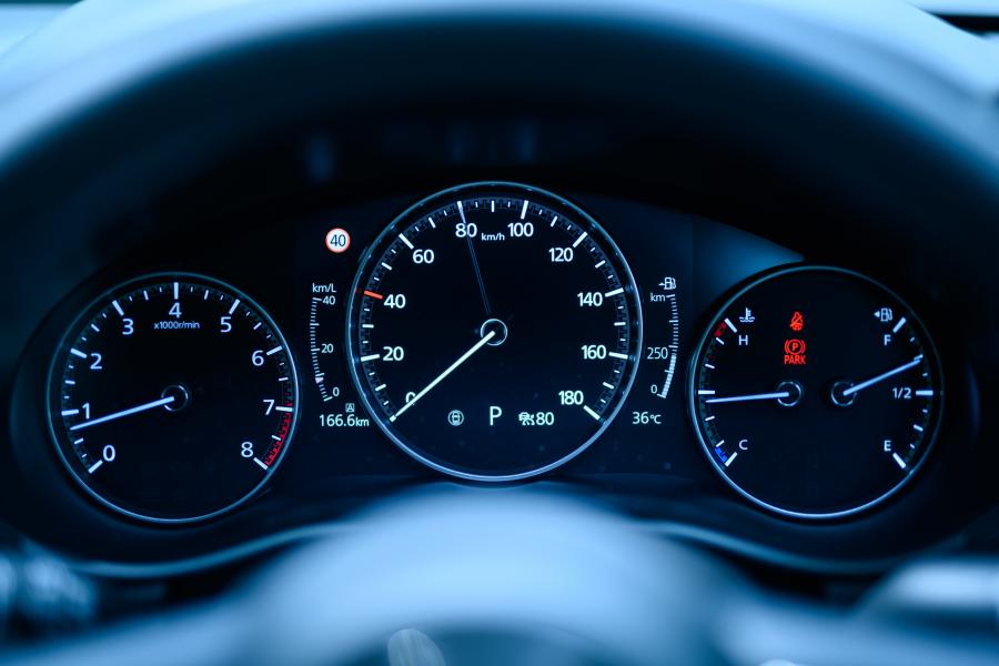 Панель приборов Mazda3 Sedan (BP) 2019 года  (JP) (фото 4 из 17)